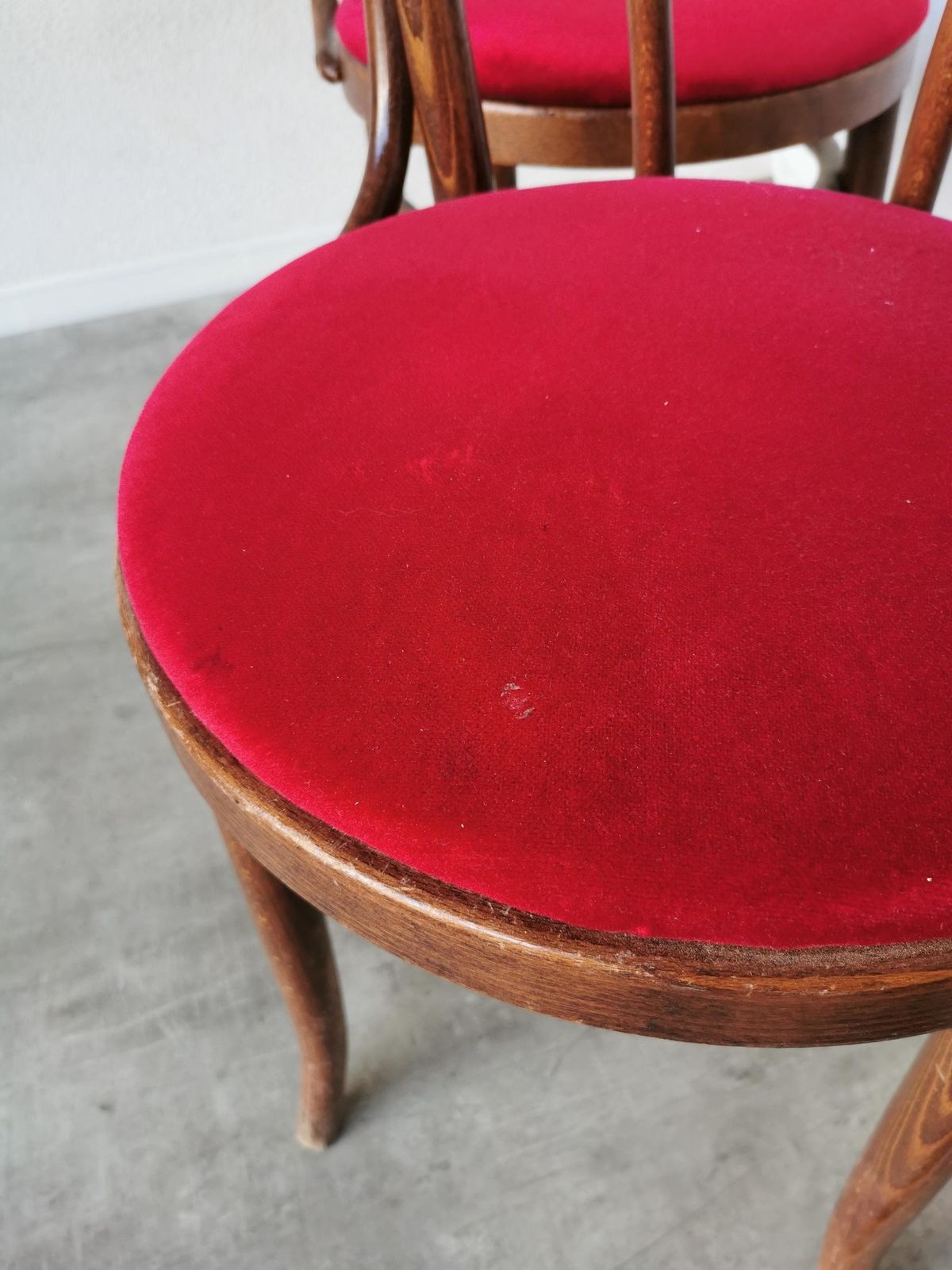 photo furniture Set Of 4 Vintage Bentwood Bistro Chairs: Thonet Style, Red Upholstery