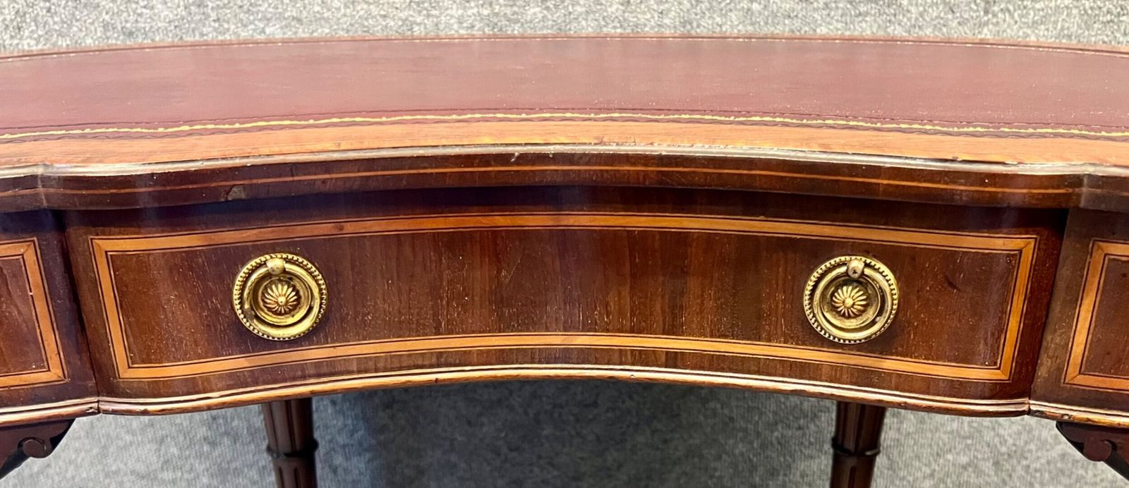 photo furniture Edwardian Inlaid Kidney Shaped Writing Table