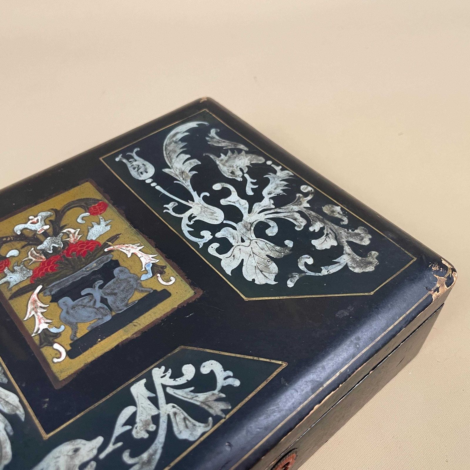 Antique Victorian Papier Mâché Box Mother Of Pearl Inlay Floral Design Hand Painted Lacquer Box 19th Century English Decorative Collectible photo Home Decor