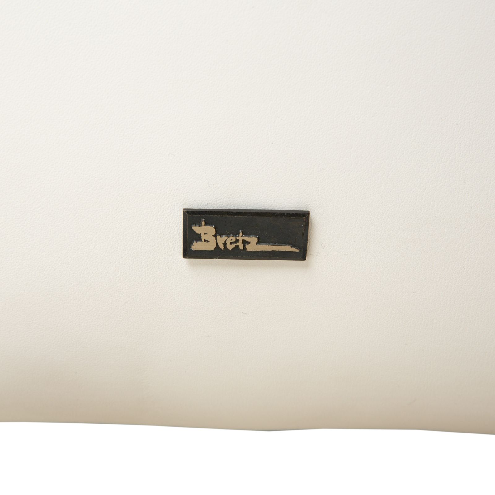 Bretz Rubber Leather Bed White Cream 200x200 photo vintage