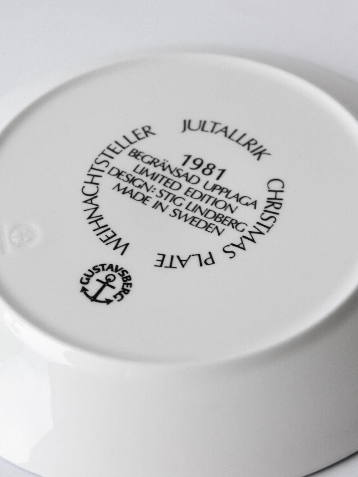 Stig Lindberg "Jultallrik" Christmas Porcelain Plate For Gustavsberg, 1981s, Sweden photo furniture