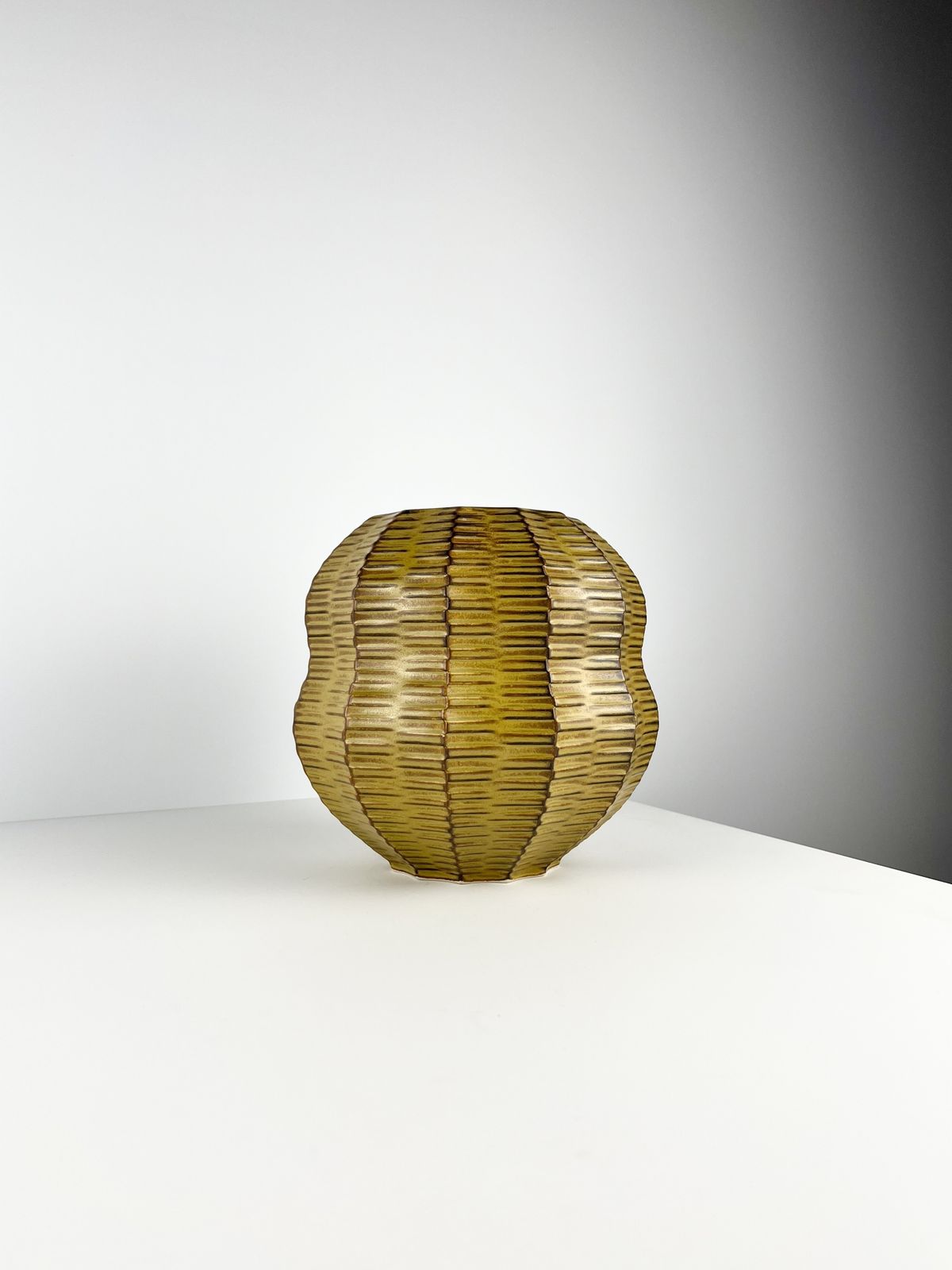 photo vinterior Heinrich Fuchs For Luisenburg Keramik ‘Calabash’ Vase, Germany 1970s