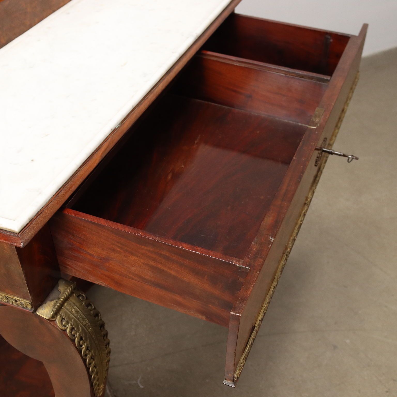 photo for sale Dressing Table Restoration Mahogany France XIX Century