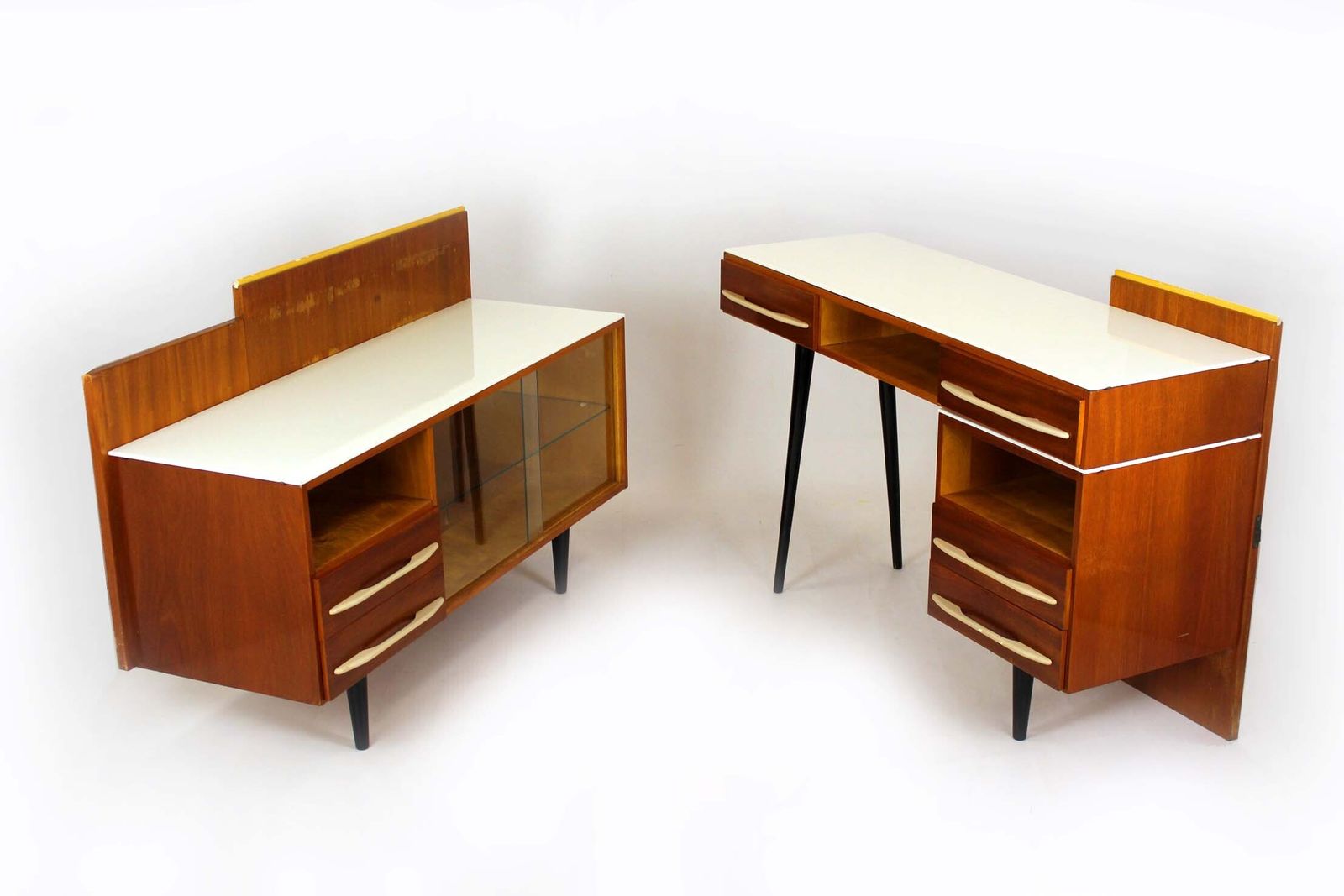 1150.0 Modular Desk Set With White Glass Top By Mojmir Pozar, 1960s, Set Of 3 photo