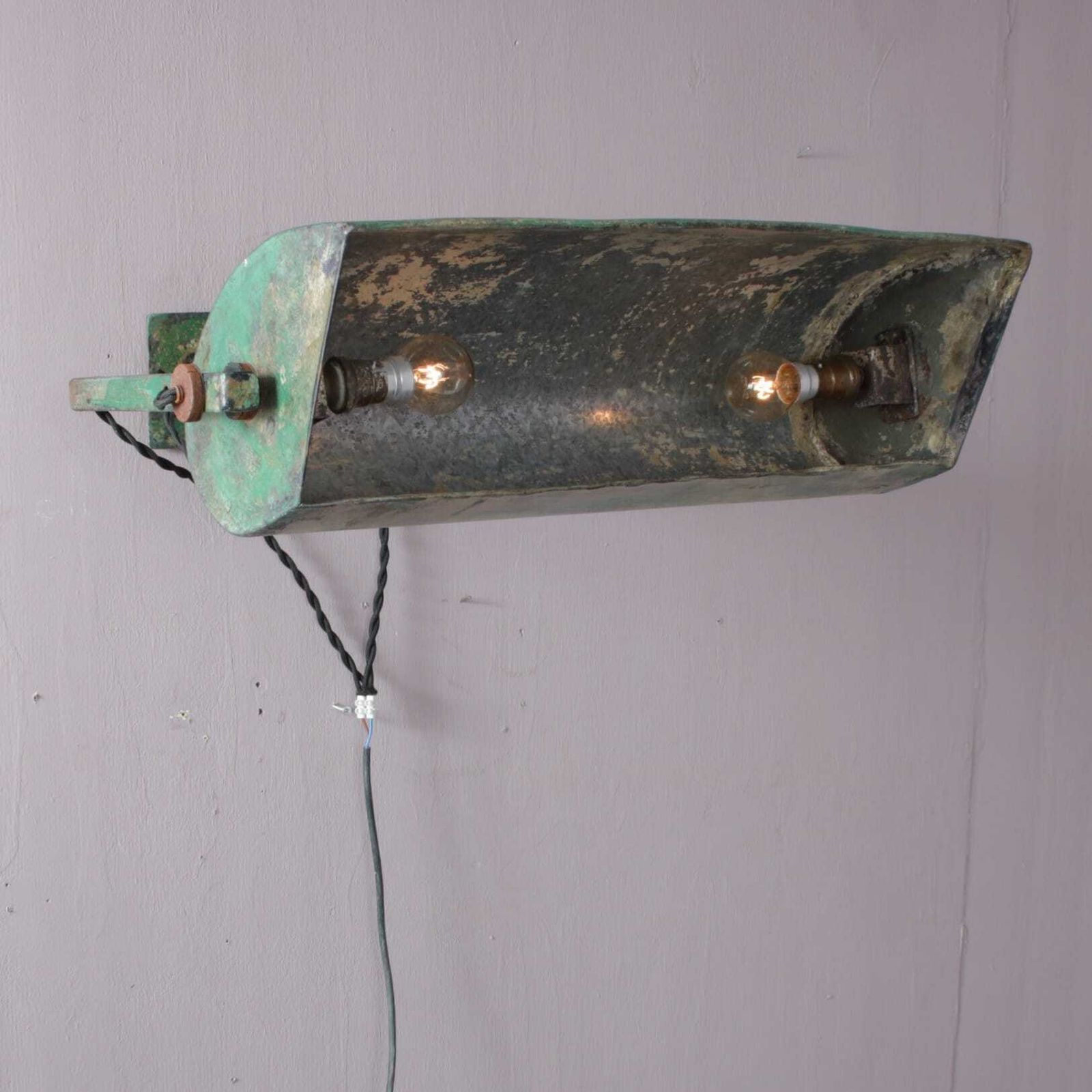 Very Rare Lcii Wall Lamp By Le Corbusier, France 1954 photo vinterior