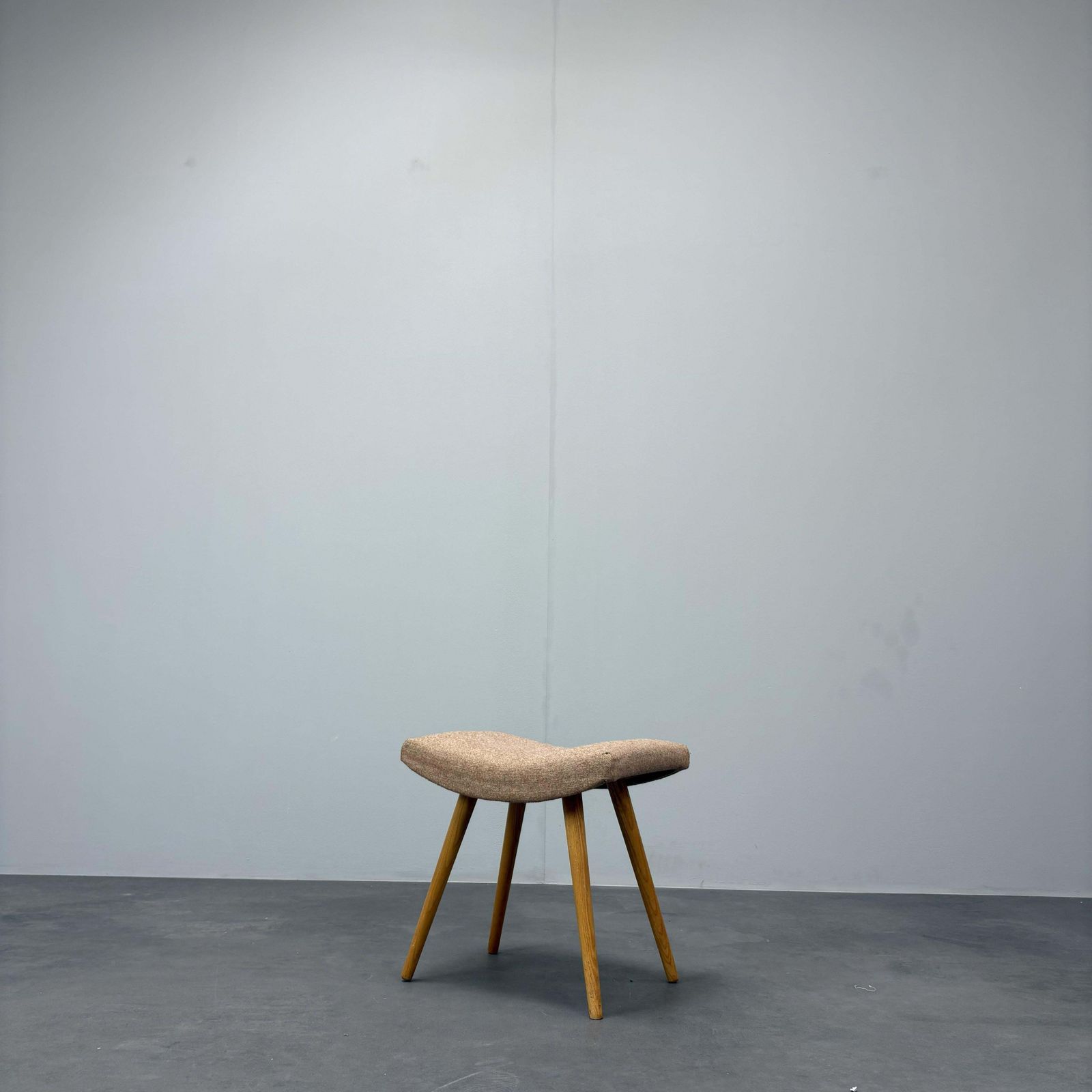 Vintage Footstool By Moravská ústředna Brno, 1988, Czechoslovakia photo furniture
