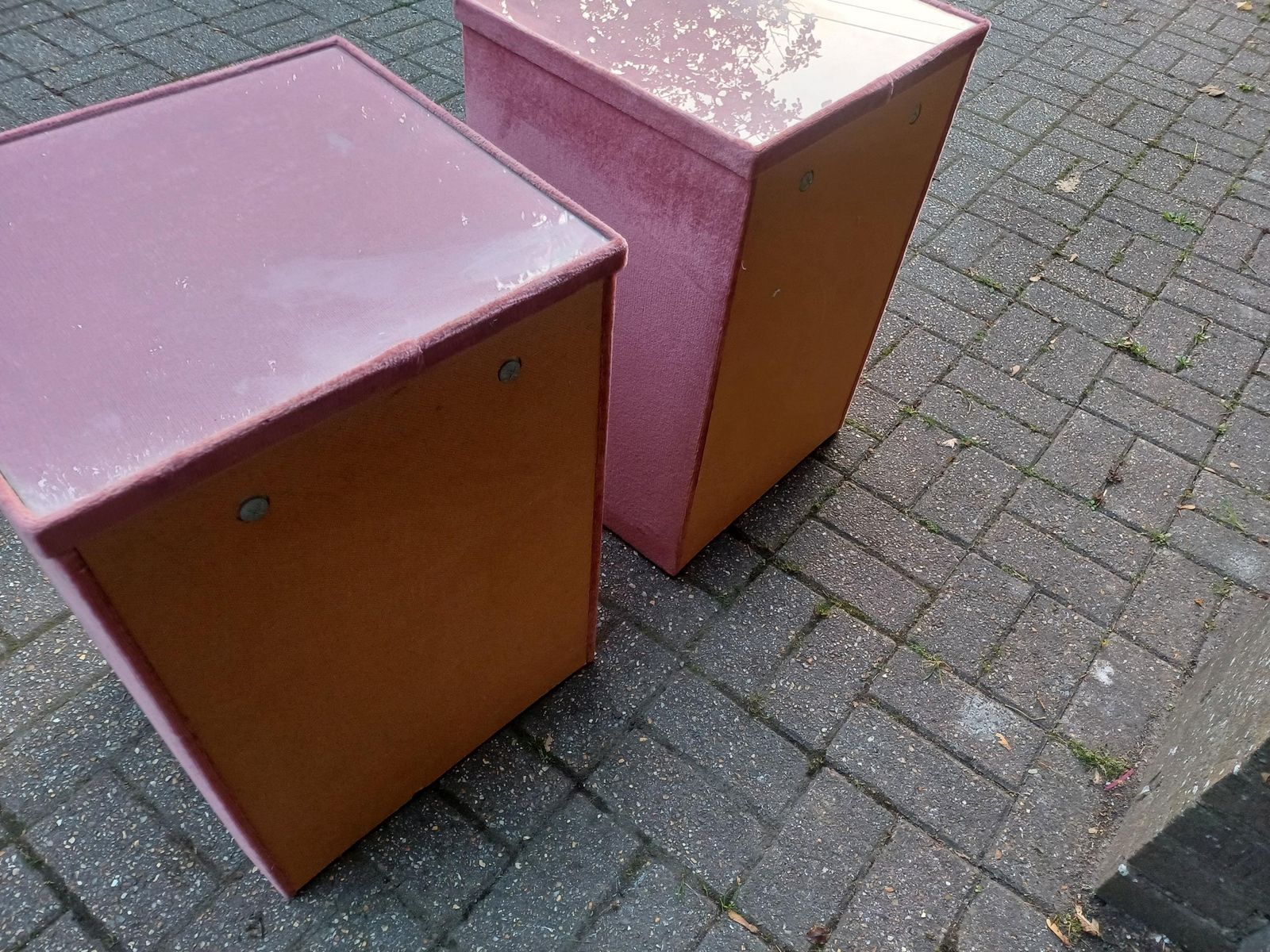 Pair Of Vintage Pink Velvet 3 Drawer Bedside Tables, Retro Eccentric Nightstands Brass Handles, Hollywood Regency Bedroom Decor Glass Tops photo for sale