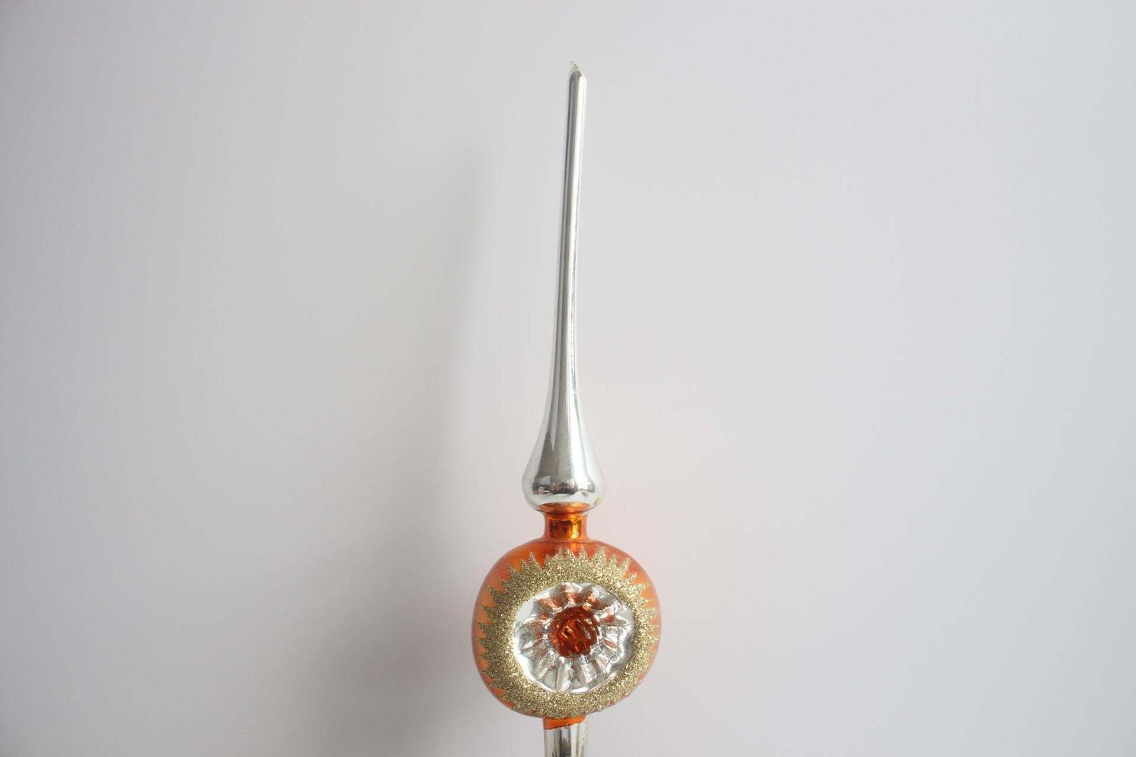 Antique Glass Christmas Ornament, Czechoslovakia, 1950s. photo 278.0