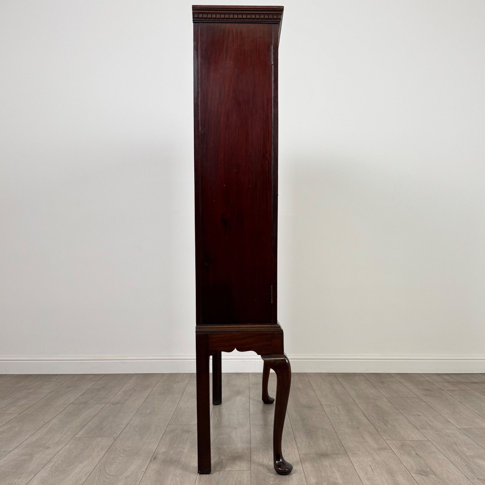 photo furniture Antique 20th Century Display Cabinet In Mahogany