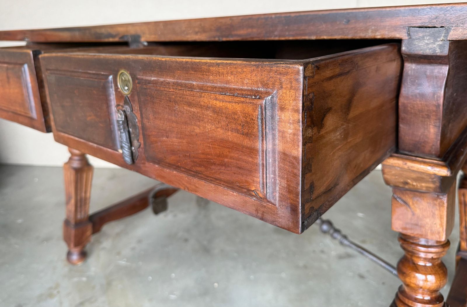 4044.0 19th Century Solid Oak Baroque Fluted Legs Desk Writing Table Or Console photo