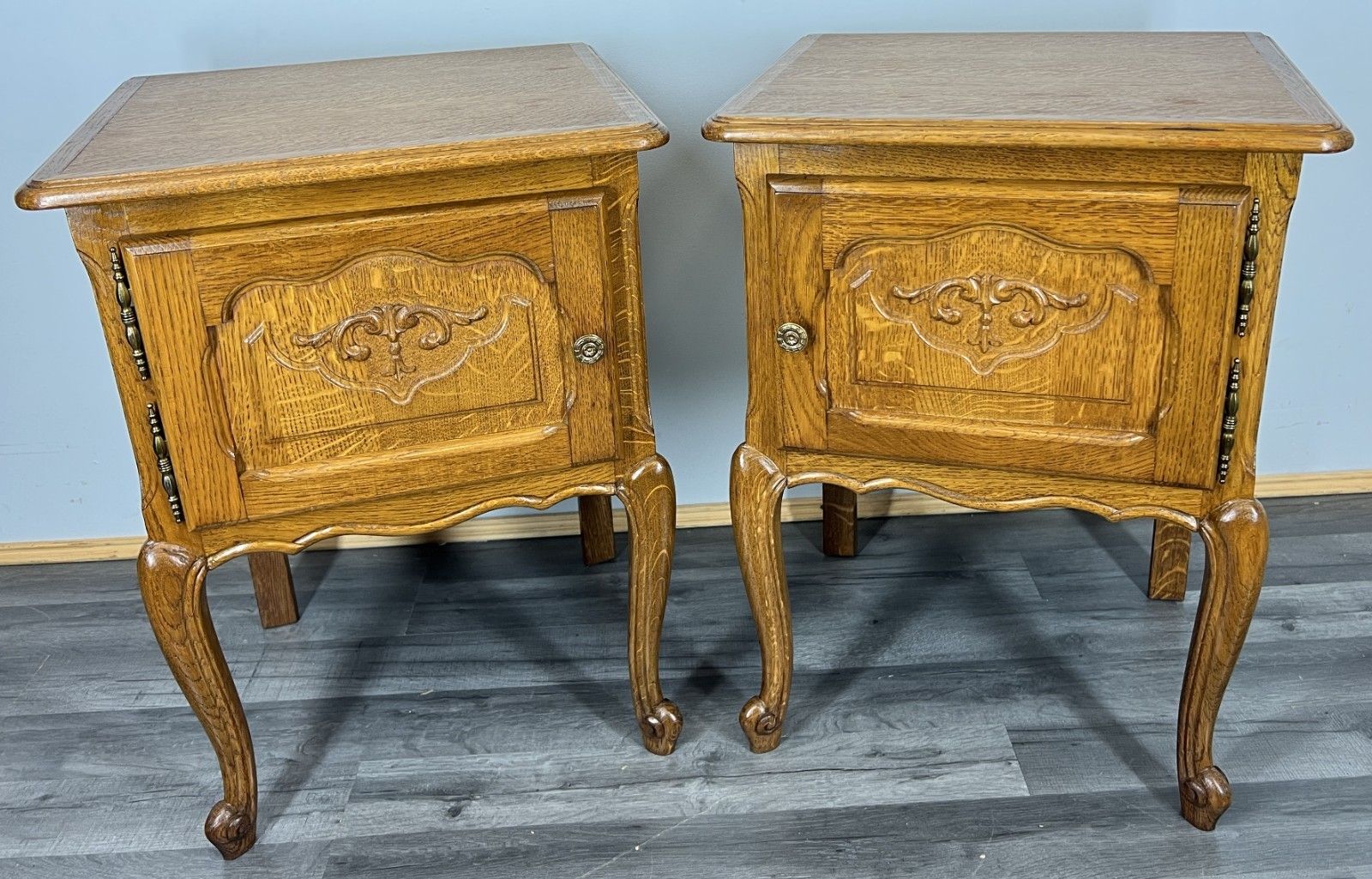 Pair Of  Bedside Tables Vintage French Louis Oak Nightstands Cabinets Lot 4243 photo furniture