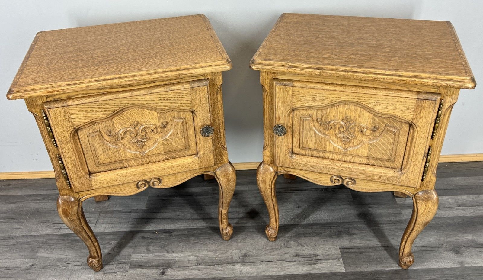 Pair Of  Bedside Tables Vintage French Louis Oak Nightstands Cabinets Lot 4244