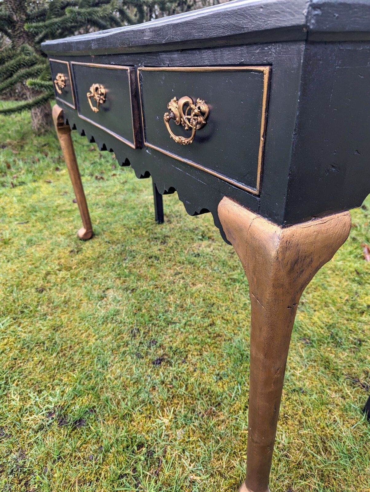 Furniture 18th Century Georgian Painted Console Cabriole Supports Delivery Available 0244. photo