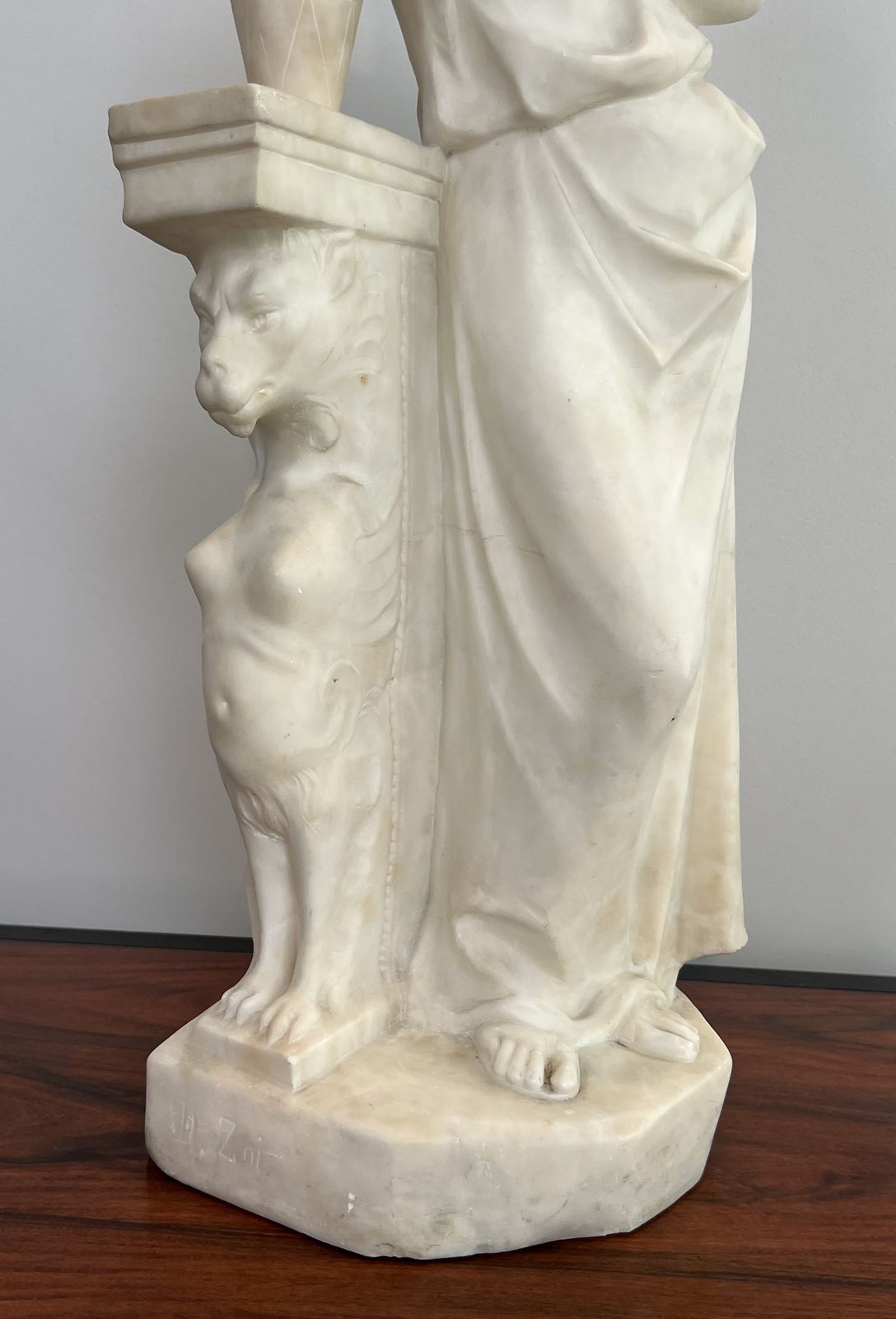 Carrara Marble Sculpture Representing A Romantic Young Girl With A Jug. Italian Work Signed Dante Zoi Of Florence. 19th Century photo vintage