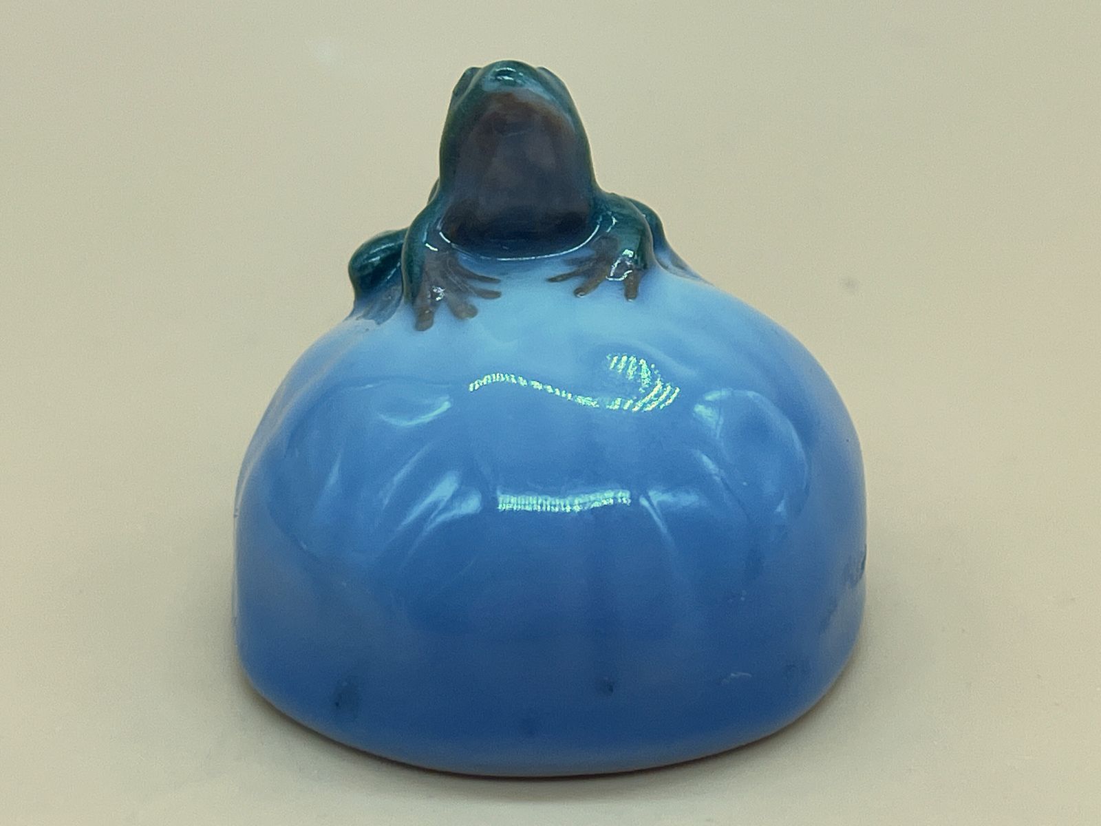 Royal Copenhagen Porcelain Frog On A Rock Figurine. No. 507. photo 75.0