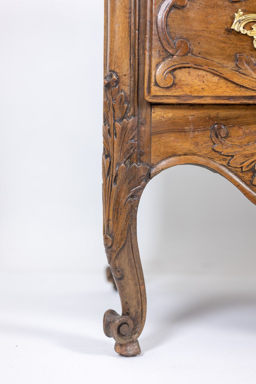 Curved Chest Of Drawers, Known As A Nîmoise, In Walnut, With Two Drawers. 18th Century. photo 3500.0