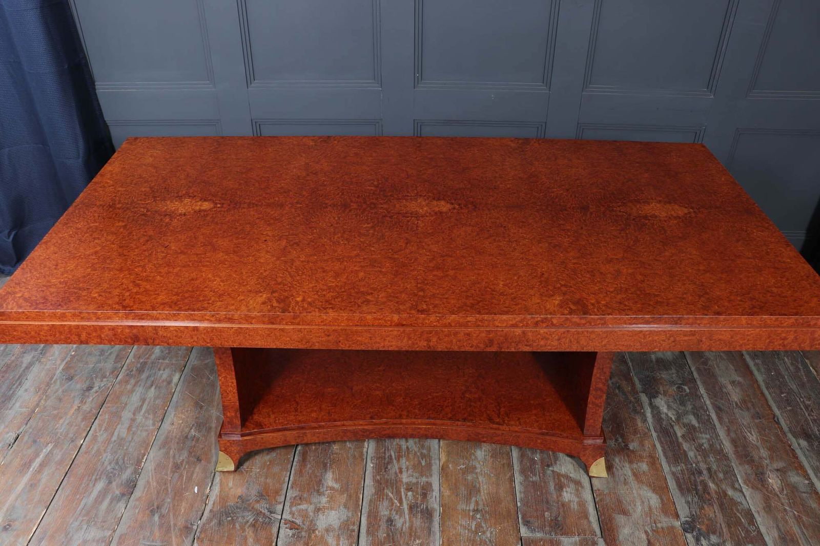 French Art Deco Dining Table In Amboyna, Circa 1925 photo 4800.0