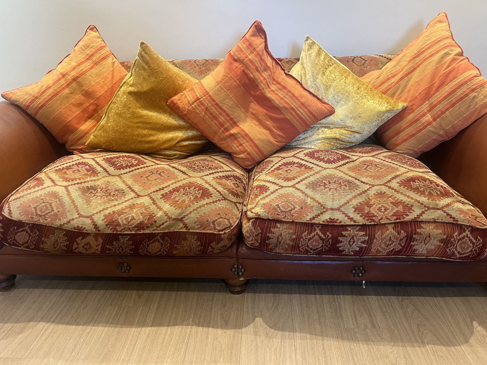 Tetrad Eastwood Grande Sofa & Footstool photo buy