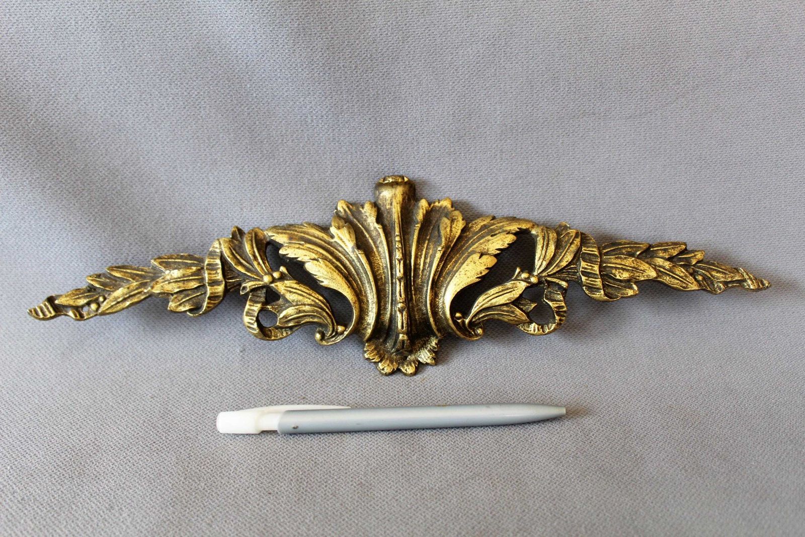 Antiek Zwaar Verguld Bronzen Fronton, Meubelornament, Deuromlijsting, Gegoten, Regency, 19e Eeuw, Decoratieve Elementen photo vinterior
