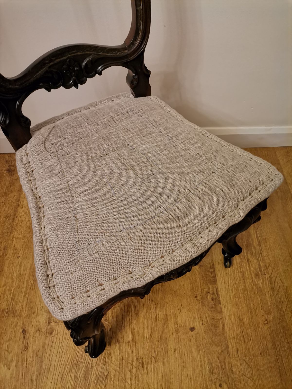 photo vinterior Victorian Carved Rosewood Ladies Chair / Nursing Chair