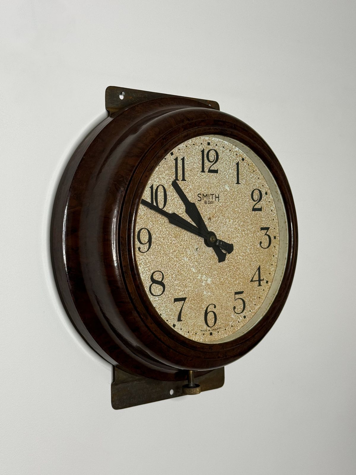 Smiths "8 Day" Bakelite Wall Clock, Circa 1940's photo vinterior