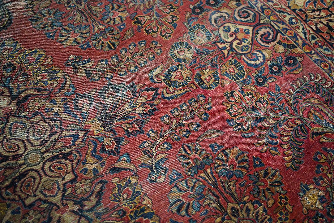 Textiles A Large Early 20thc Sarouk Carpet C.1930 40 photo