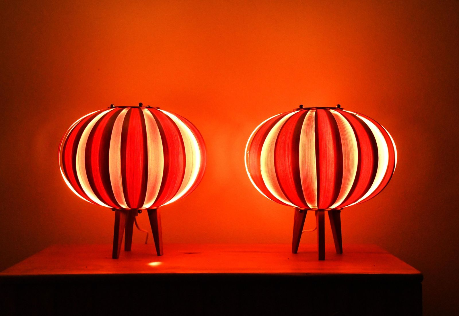 photo vinterior Swedish Pine Veneer Table Lamps By Hans Agne Jakobsson For Ellysett, 1960s, Set Of 2