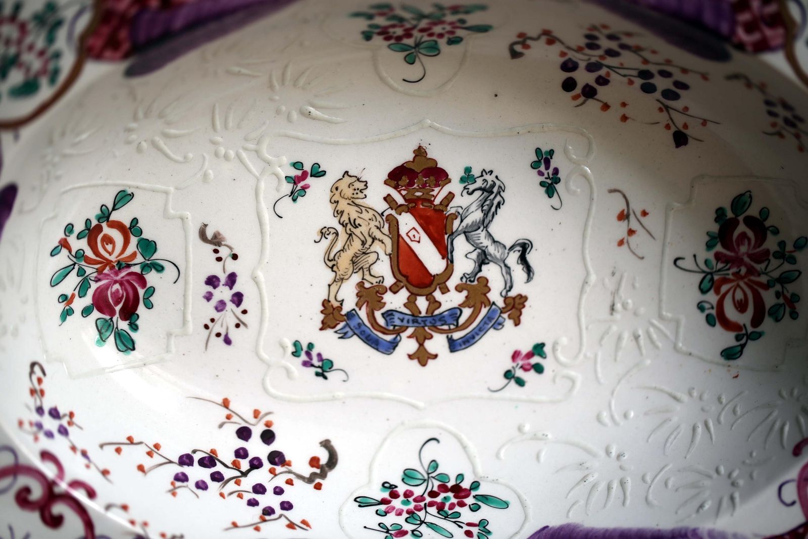 Antique Samson Shaving Dish Famille Rose French Ceramic Barbers Bowl Chinoiserie photo 135.0