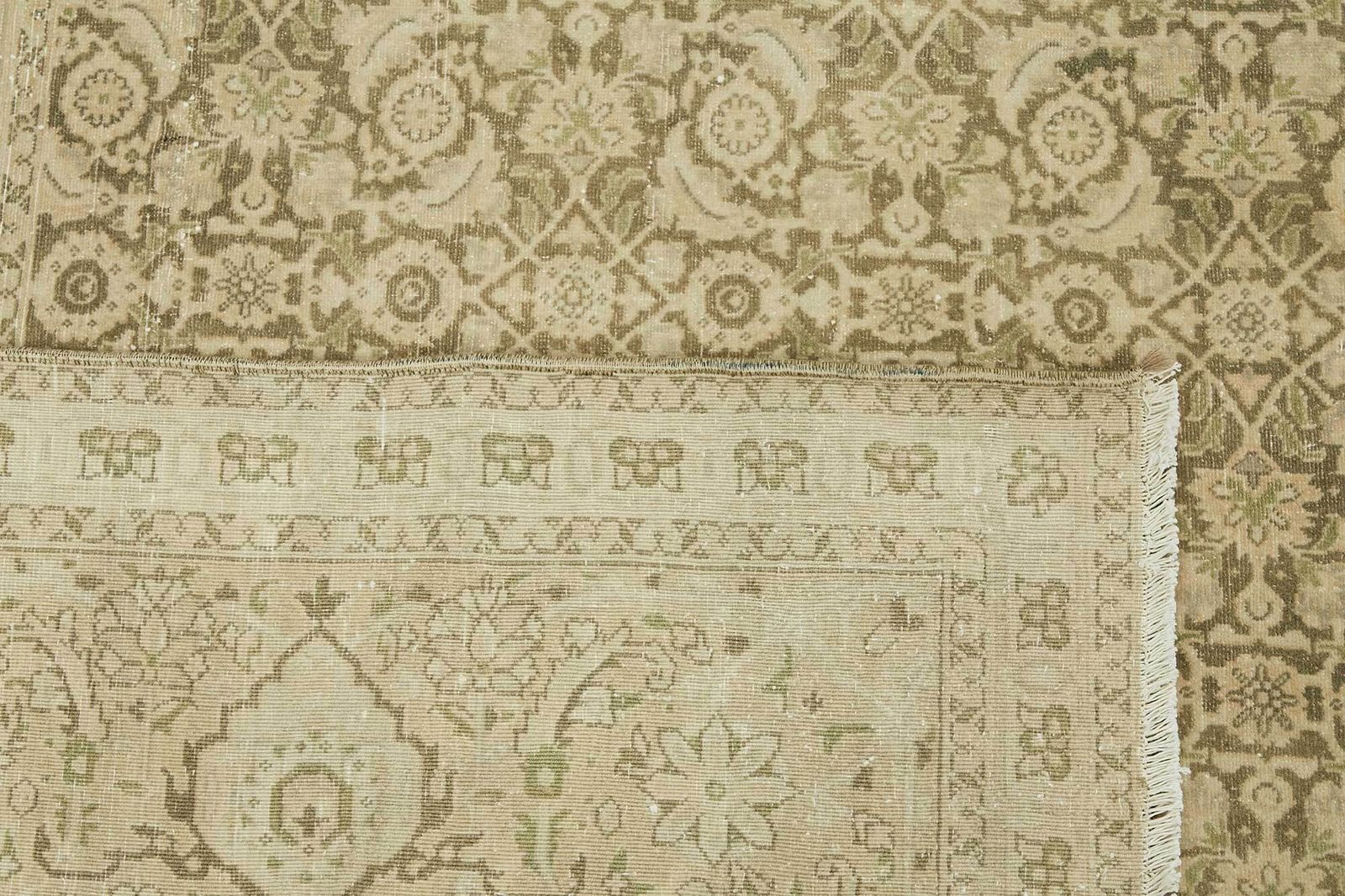 Large Vintage Hand Knotted Rug 240 Cm X 516 Cm photo buy