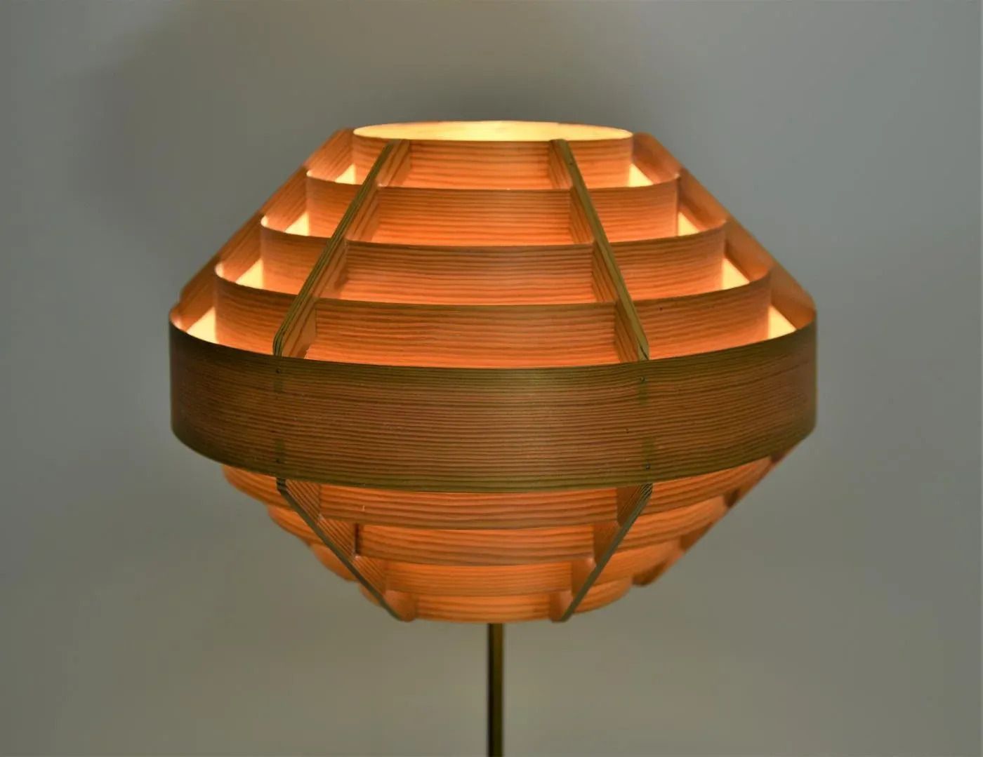 Pine Veneer Floor Lamp Tripod By Hans Agne Jakobsson, Ellysett For Bergboms G 34 photo buy