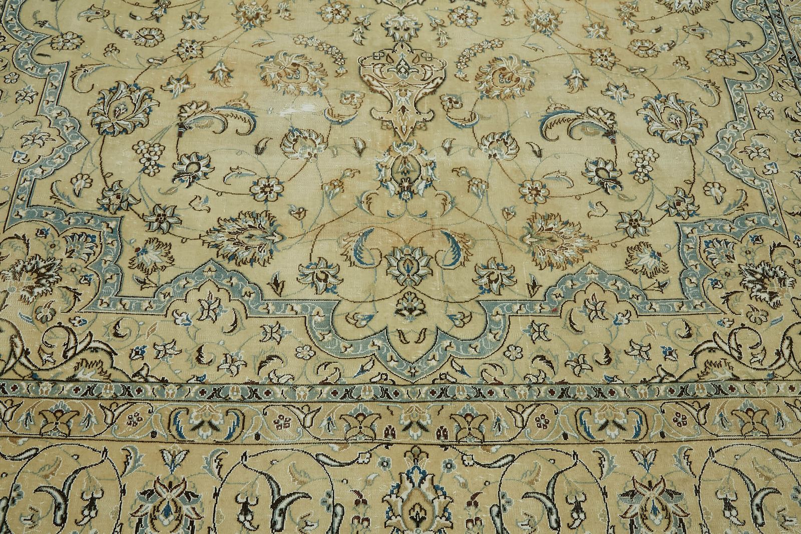 photo for sale Handmade Vintage Large Area Rug 242 Cm X 342 Cm