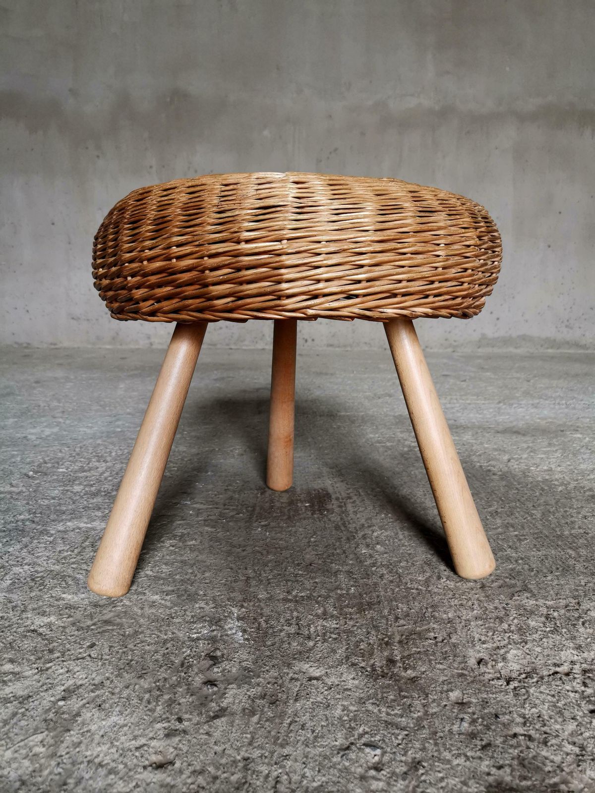 Large Rattan Tripod Stool In The Style Of Tony Paul Sweden 1950s. Mint Condition photo vintage