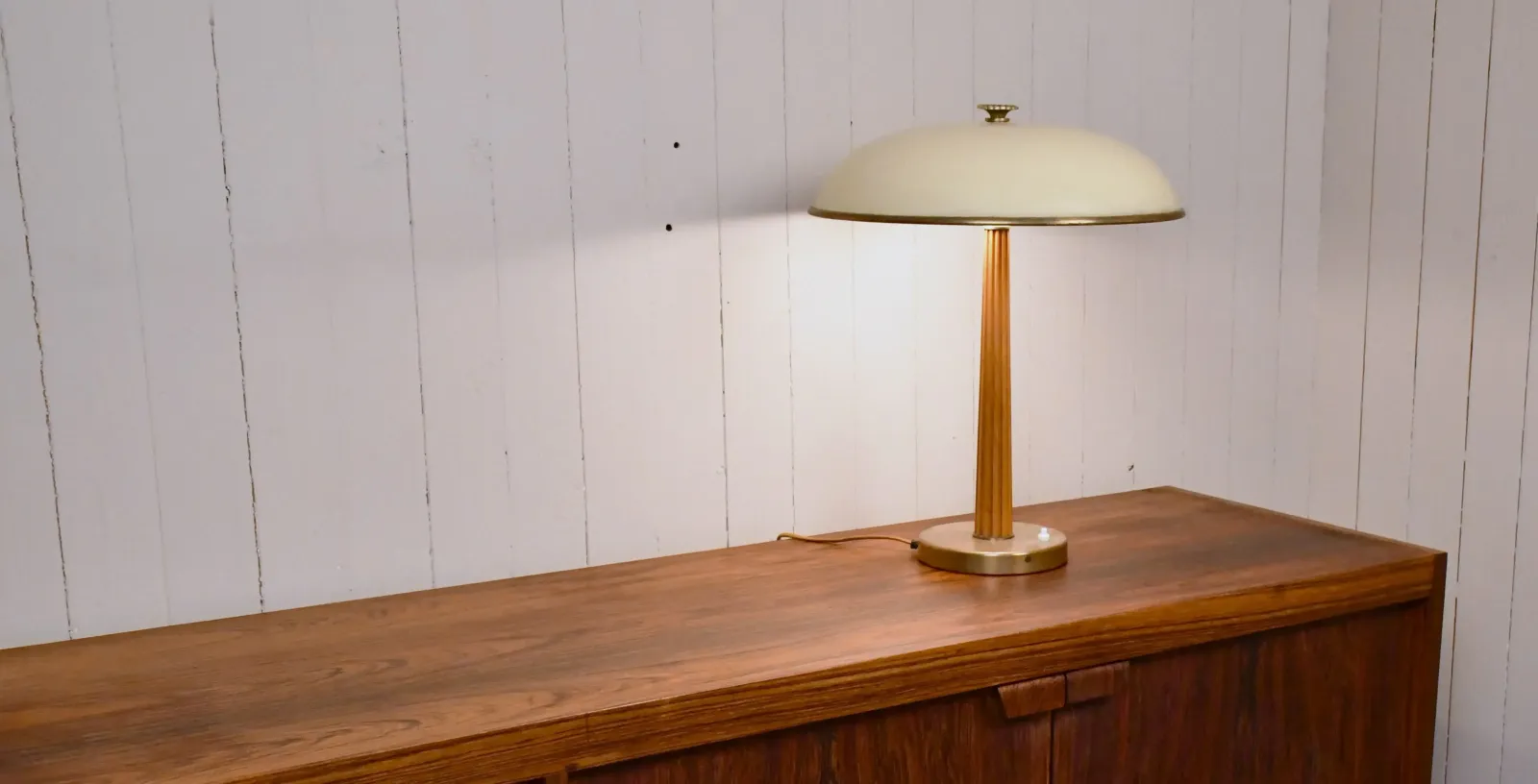 Swedish Modern Brass And Oak Table Lamp By Erik Tidstrand For Nordiska Kompaniet, 1940s photo buy