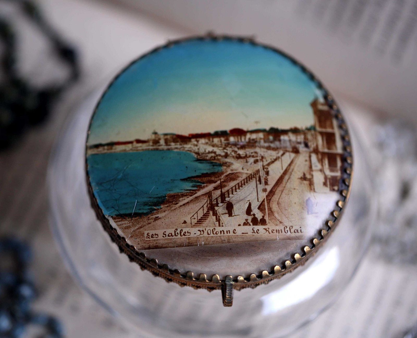Antique French Ormolu Souvenir Ring Box Round Casket Glass Case Les Sables D'olonne photo vinterior