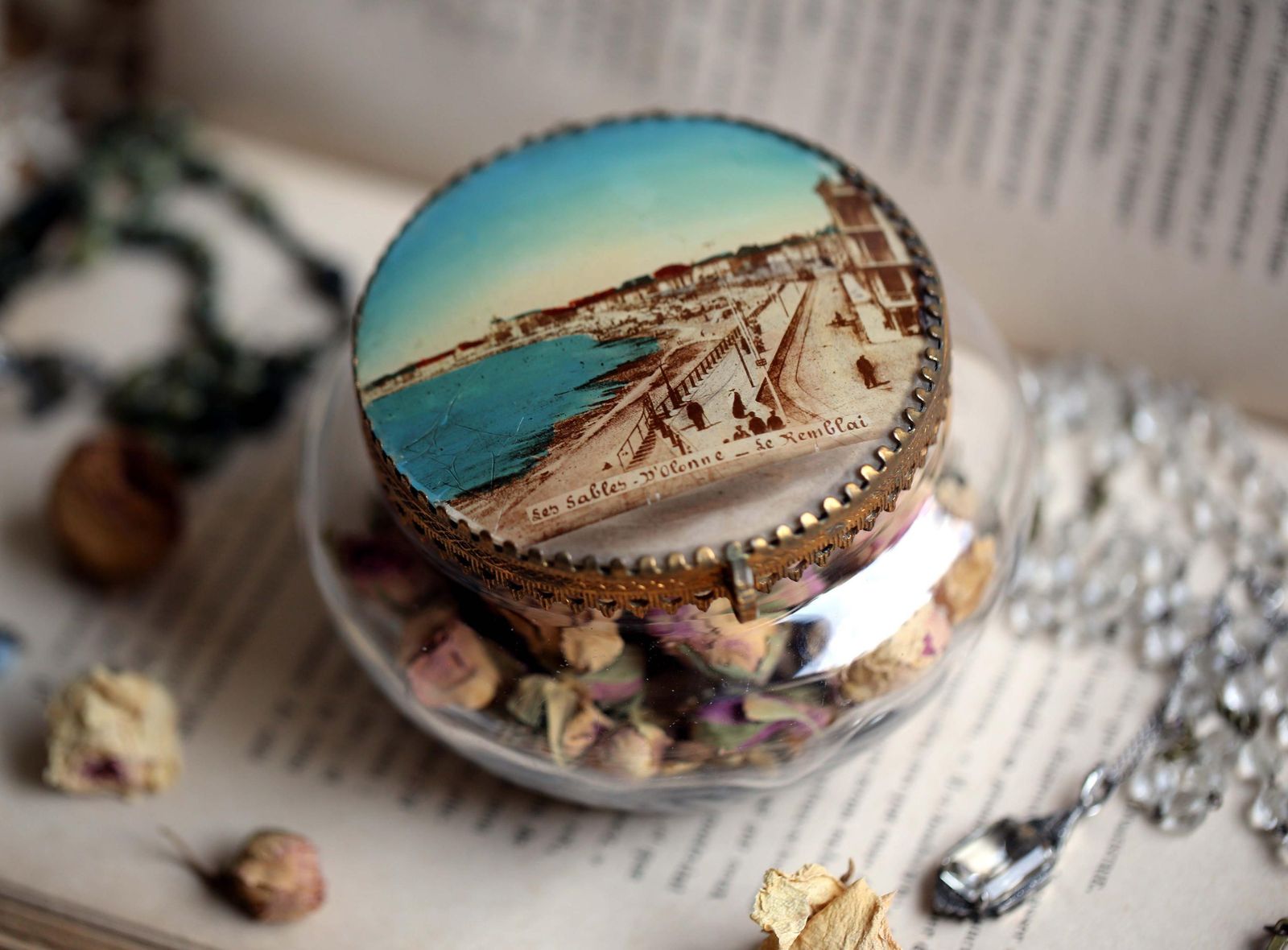 Antique French Ormolu Souvenir Ring Box Round Casket Glass Case Les Sables D'olonne photo vintage