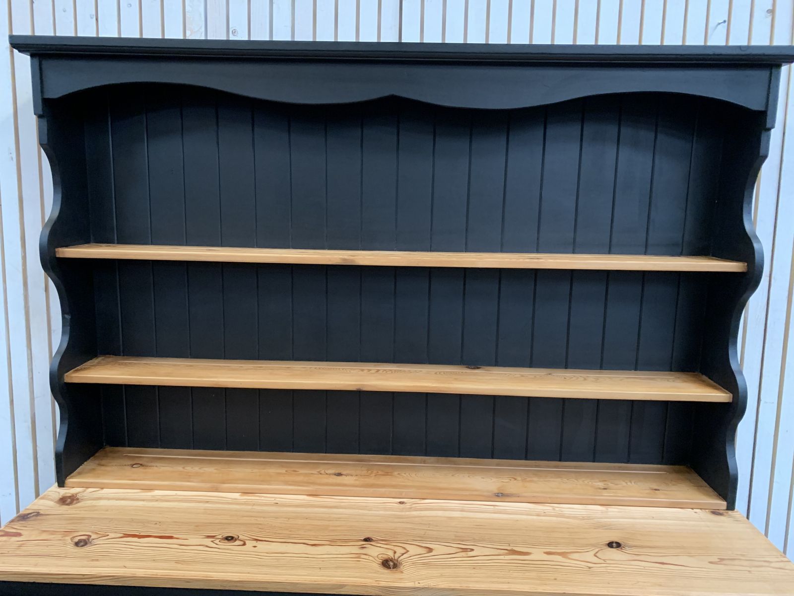 photo vinterior Painted Black Upcycled Pine Country Farmhouse Large 2 Door  Welsh Dresser.
