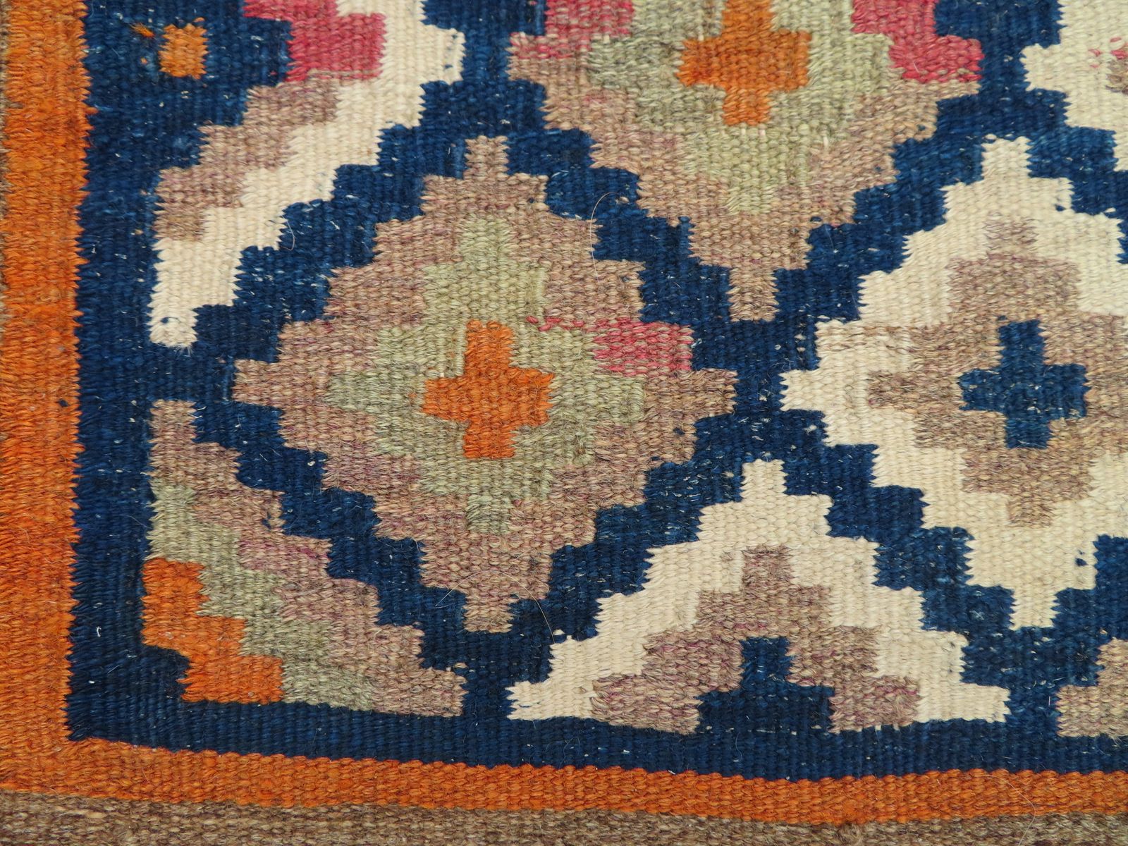 Qashqai Kilim. 176cm X 115cm. photo 565.0