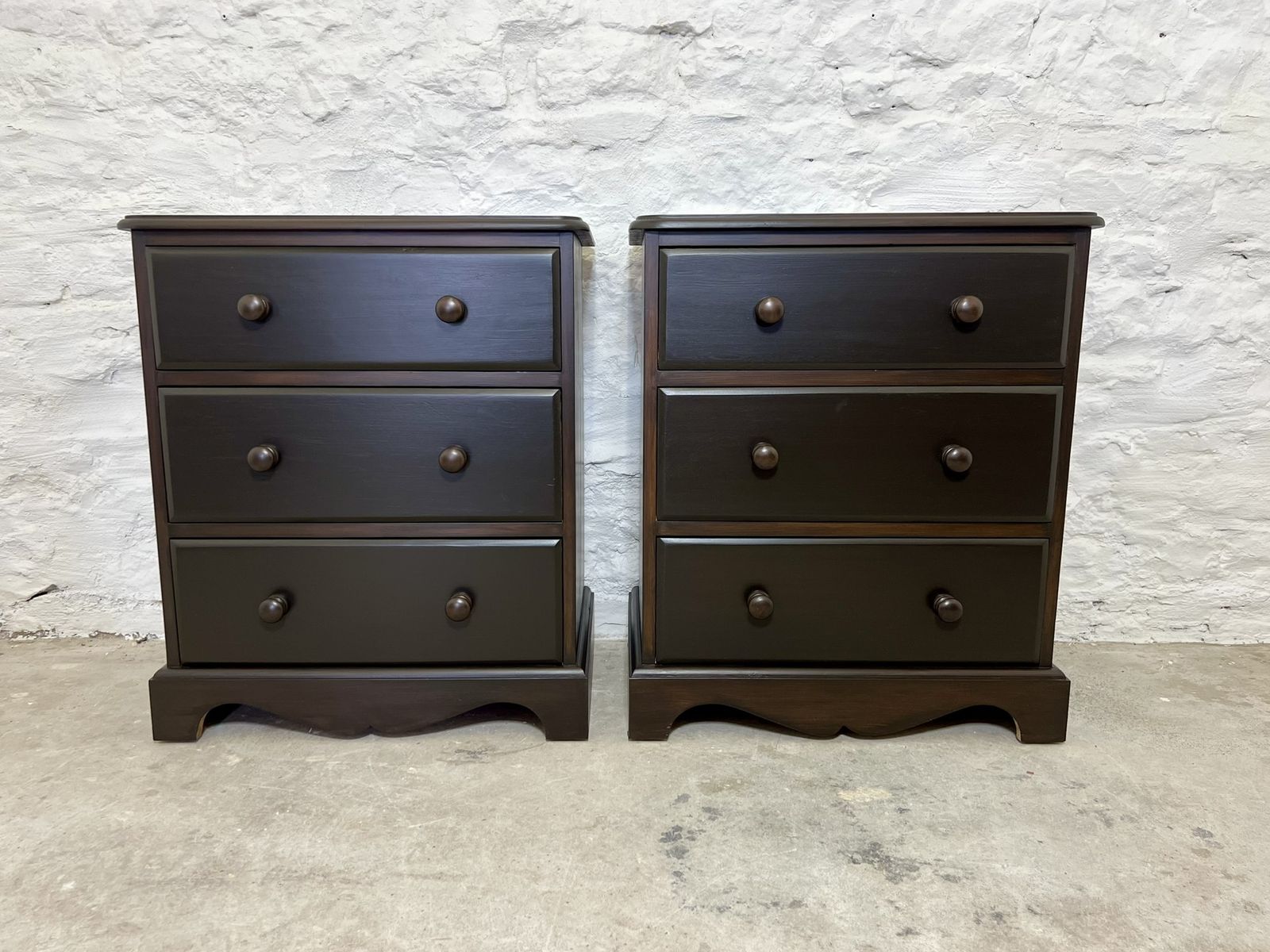 Fab Pair Of Georgian Style Large Dark Solid Wood Bedside Tables Cabinets Cupboar photo for sale