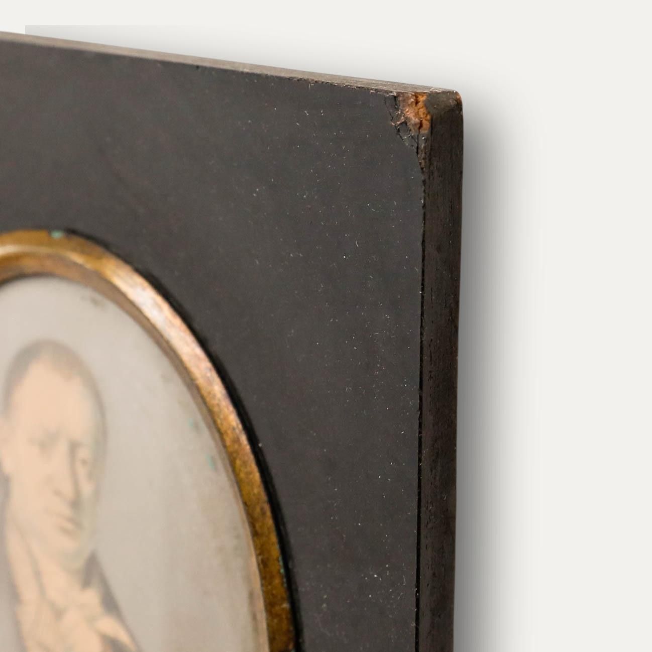Miniature Early 19th Century Watercolour Portrait Of A Gentleman photo 250.0