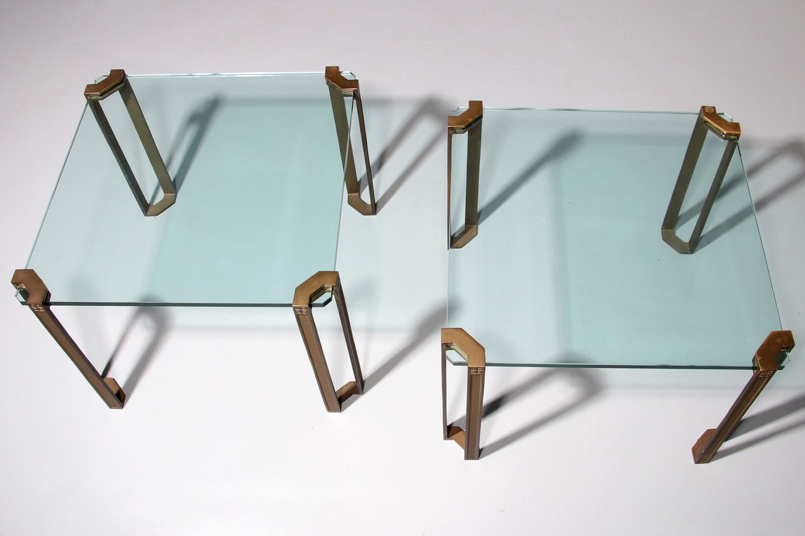 photo furniture "Timeless Design By Peter Ghyczy – T24 Side Tables From The 1970s"