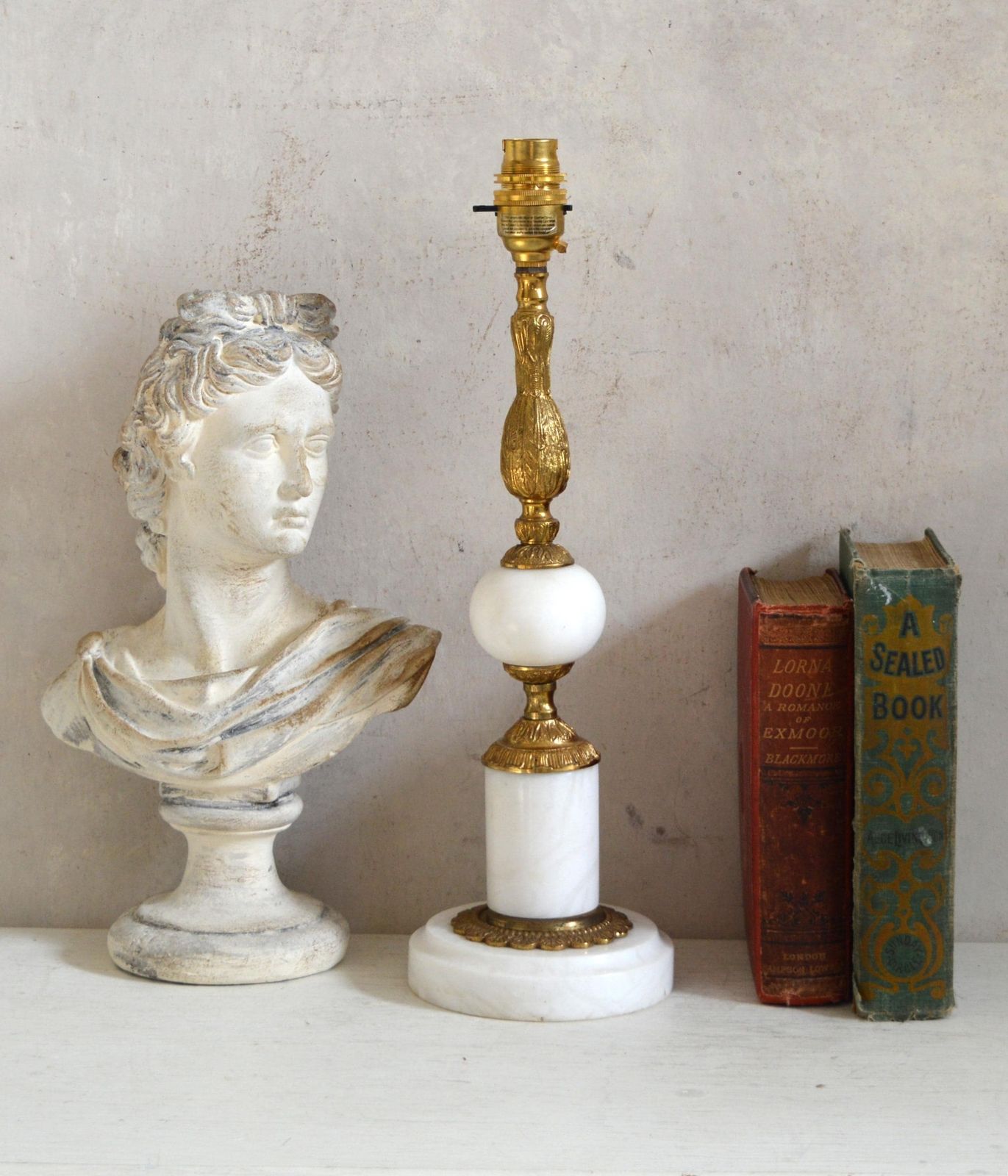 Vintage White Marble & Brass Lamp Stand, 1960s Heavy Art Deco Bedside Lamp 39x12 Cm