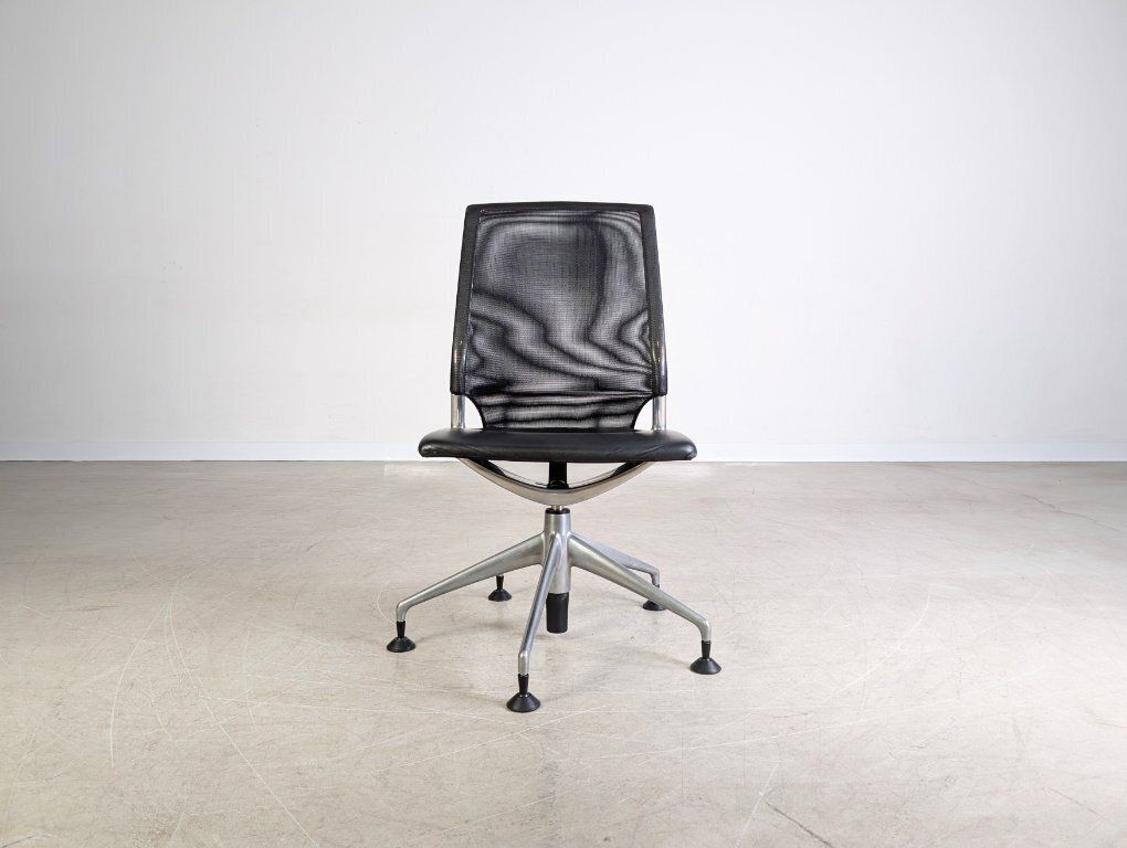Vitra Medapal Bureaustoel – Directiestoel – Designstoel – Mesh Rugleuning photo for sale