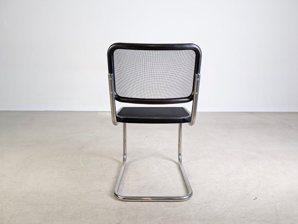 Original Set Of 4 Thonet Chairs S32n Mesh Design Cantilever photo vinterior