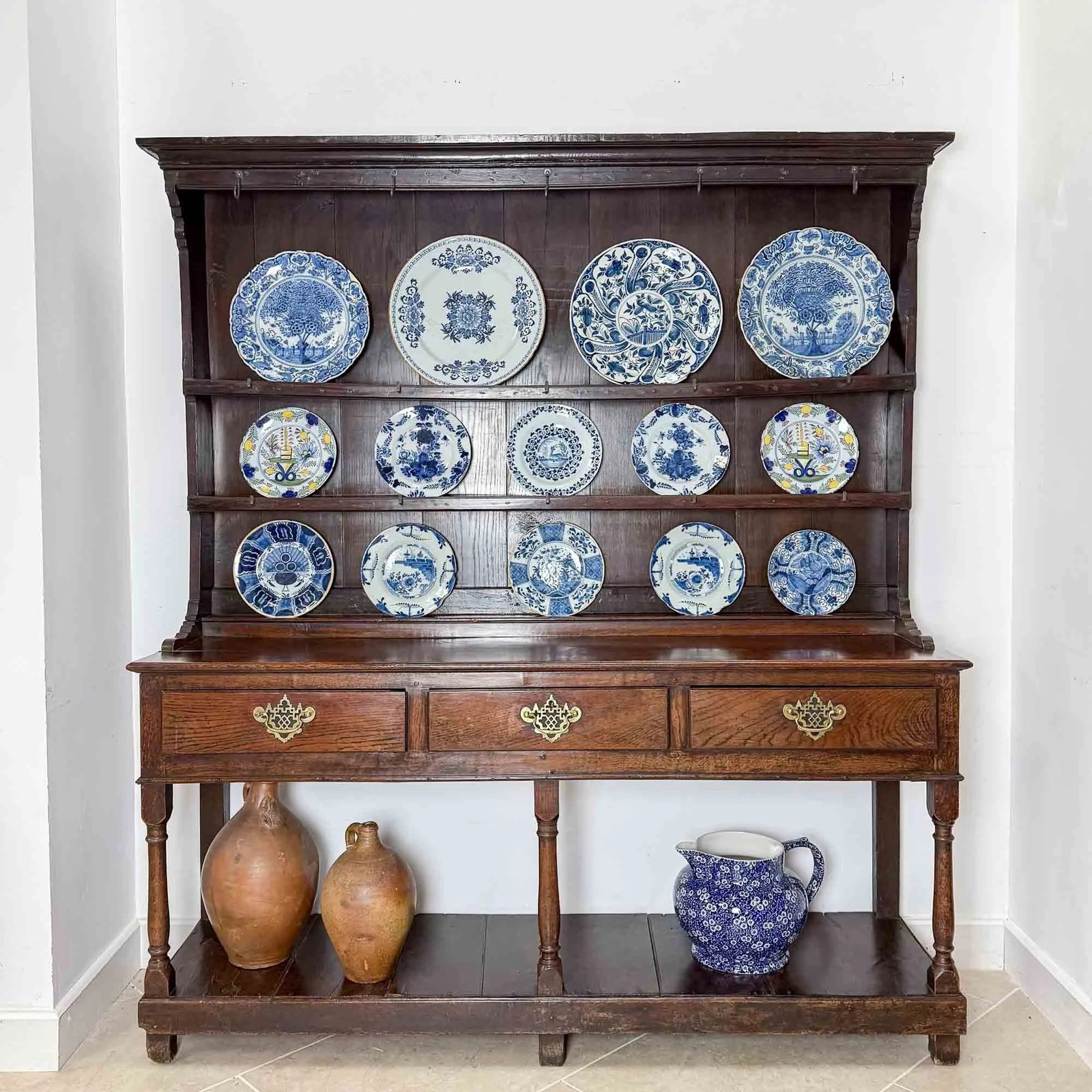 Georgian Oak Welsh Dresser, 18th Century And Earlier
