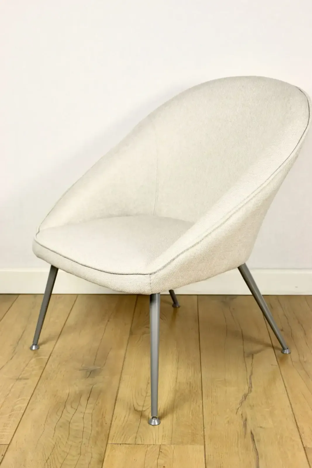 photo furniture Ivory Beige Shell Armchair From The 1970s On Gray Metal Legs   Beautiful