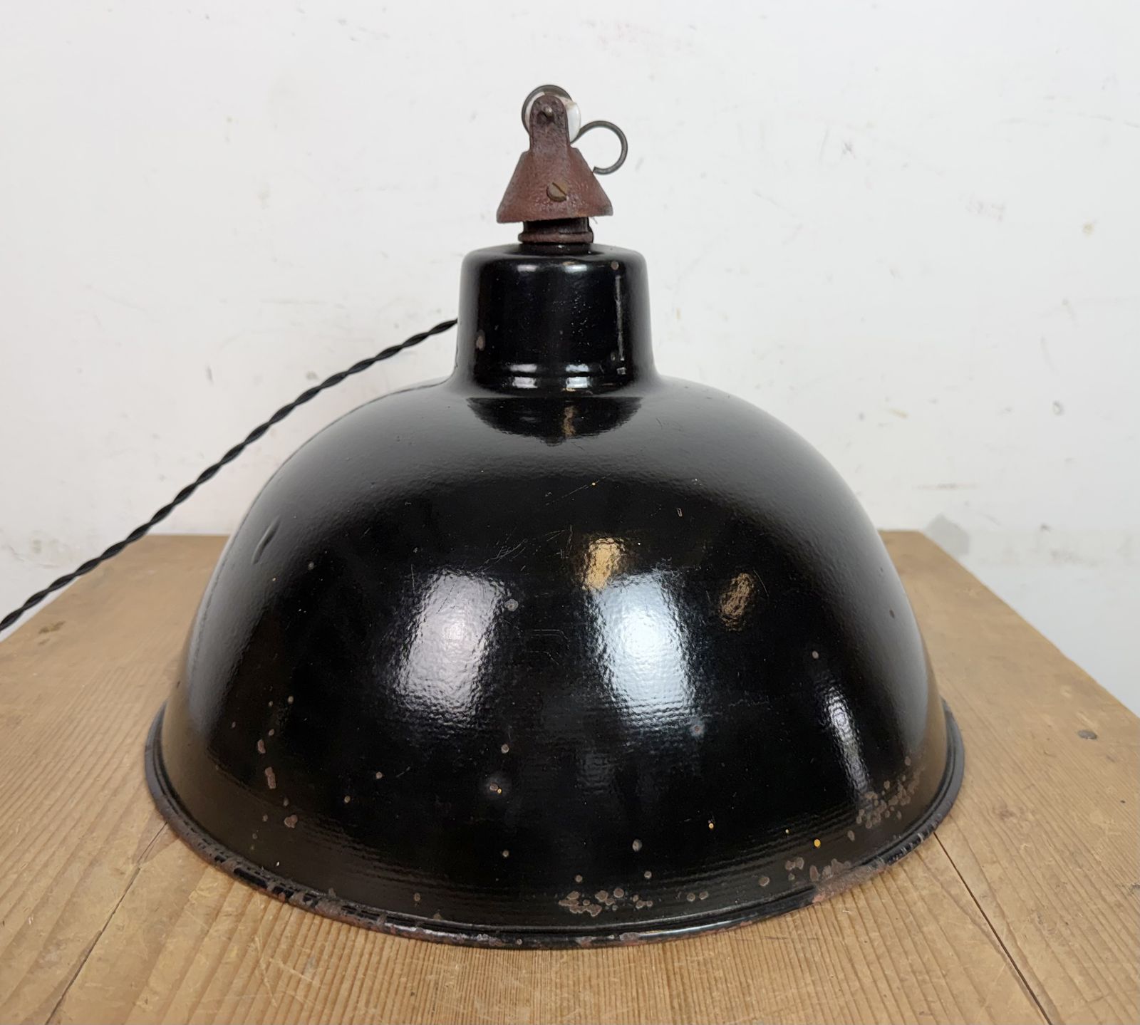 photo buy East German Black Enamel Factory Light By Lbd Veb Leuchtenbau Dresden, 1950s