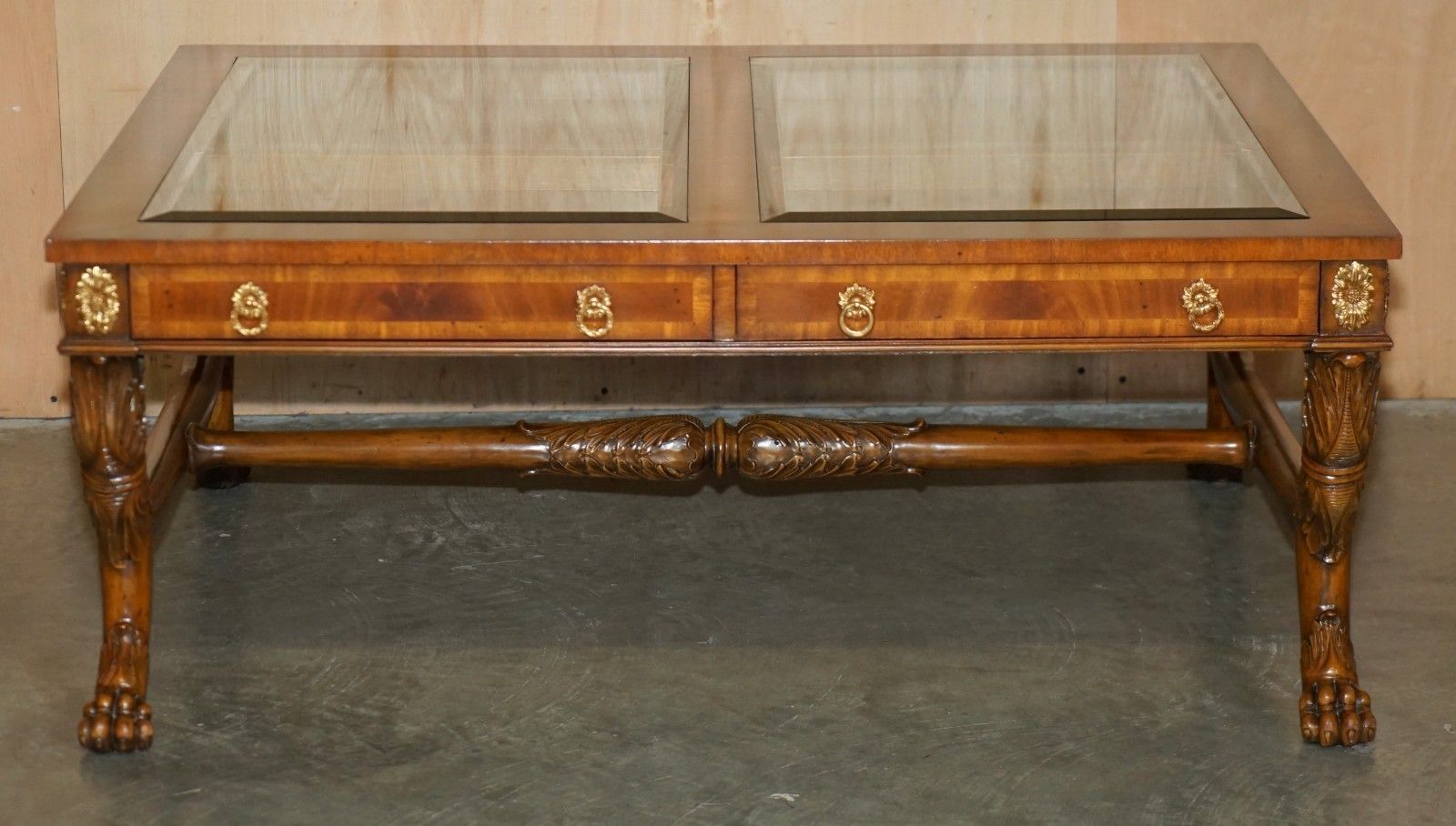 photo vintage Exhibition Quality Maitland Smith Display Case Top Regency Coffee Cocktail Table