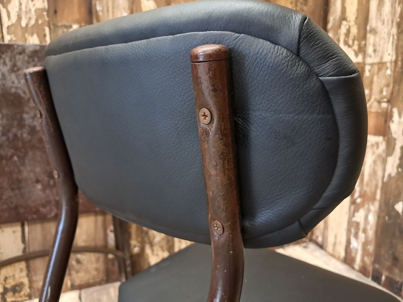 Industrial Office Chair photo vinterior