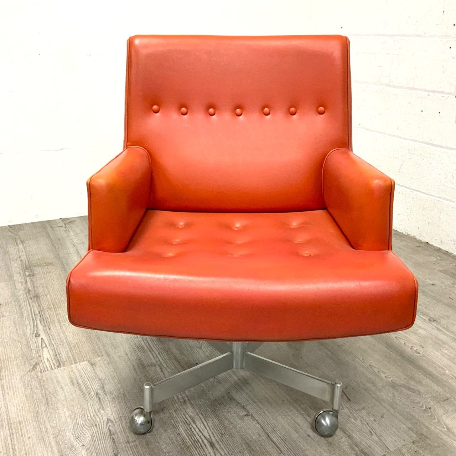 An Original Midcentury Swivel Office Lounge Chair By Glendales Andersen USA photo buy
