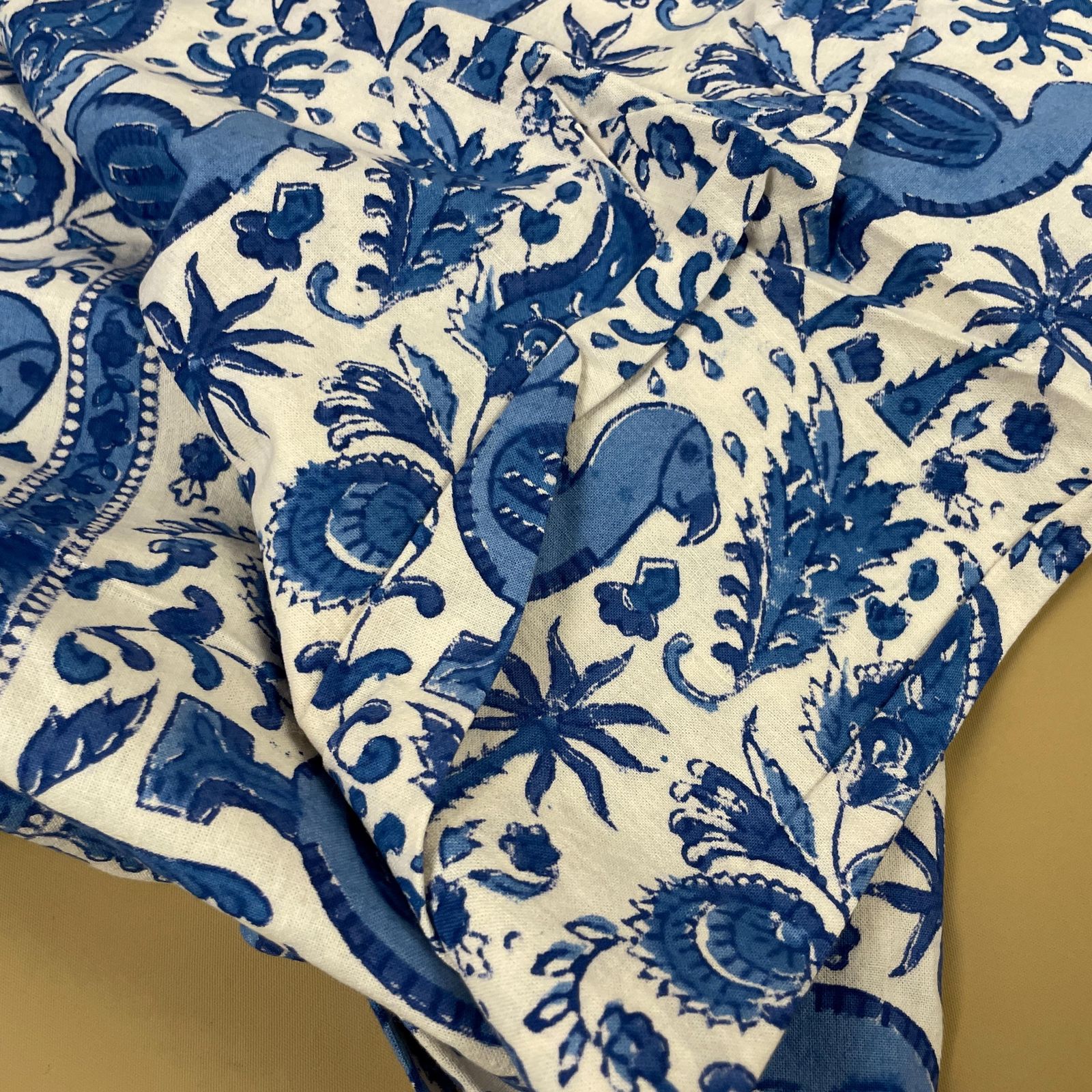 Hand Printed Indian Fabric 262x220cm Dodo Bird Pattern Block Blue White Tapestry Cotton Handmade Craft Dress Making Traditional Cloth India photo Textiles